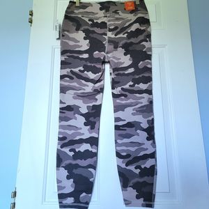 J.Crew 7/8 High Rise Gray Camo Leggings - Size Large
